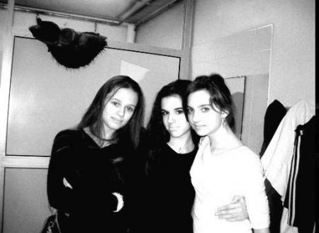 3 FiLles dans le vent